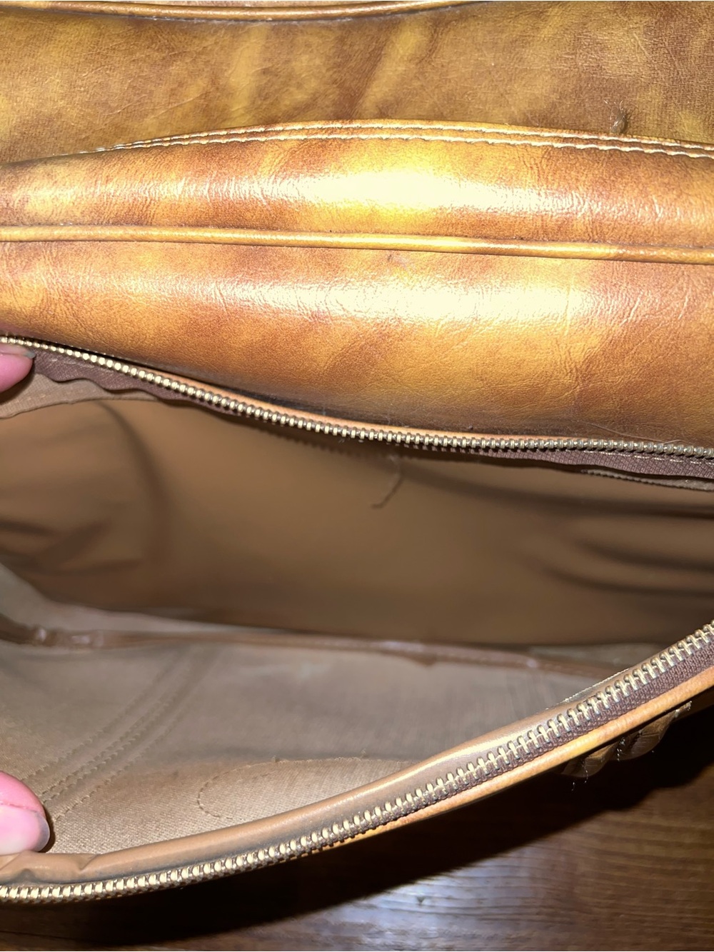 Vintage Brown Leather Travel Bag Retro Suitcase Shoulder Strap Carry On - Picture 6 of 11